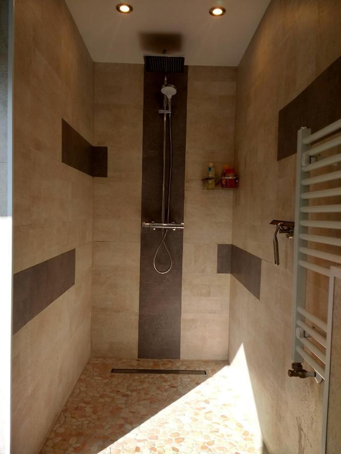 Les Ecureuils Bed & Breakfast Revin  Luaran gambar